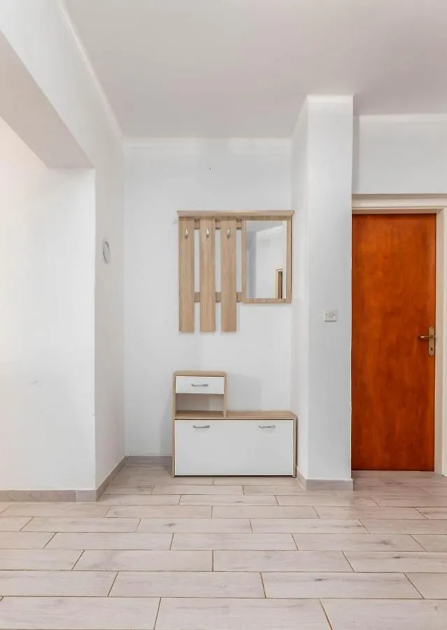 Apartment Apartman Mauro Pula
