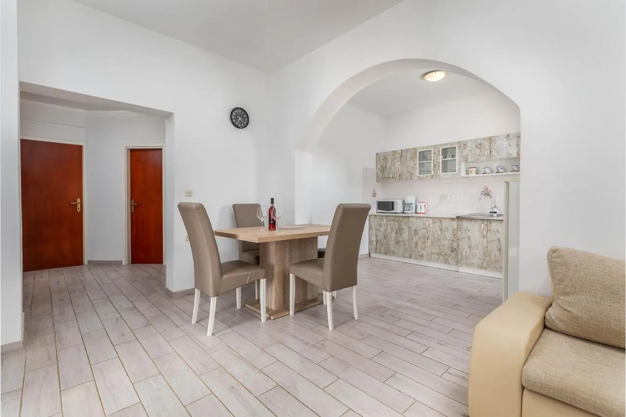 Apartman Mauro Pula