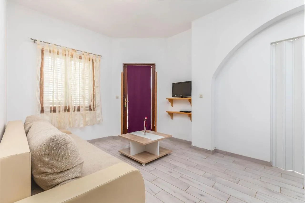 Apartman Mauro Pula 0*,  Croatia